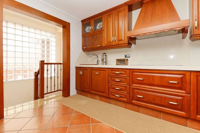 4 bedroom Terraced Villa for sale in Torrevieja with pool - € 450,000 (Ref: 8766668)
