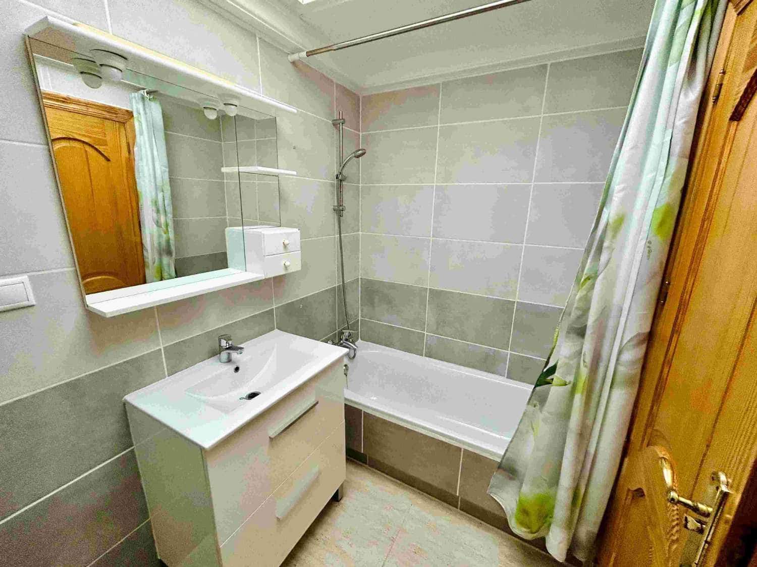 3 makuuhuone Huoneisto myytävänä paikassa Guardamar del Segura - 249 000 € (Ref: 8815586)