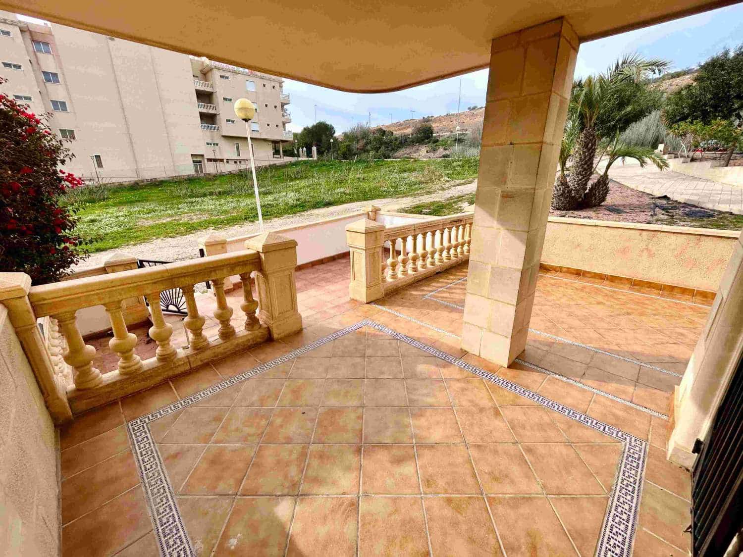 3 makuuhuone Huoneisto myytävänä paikassa Guardamar del Segura - 249 000 € (Ref: 8815586)