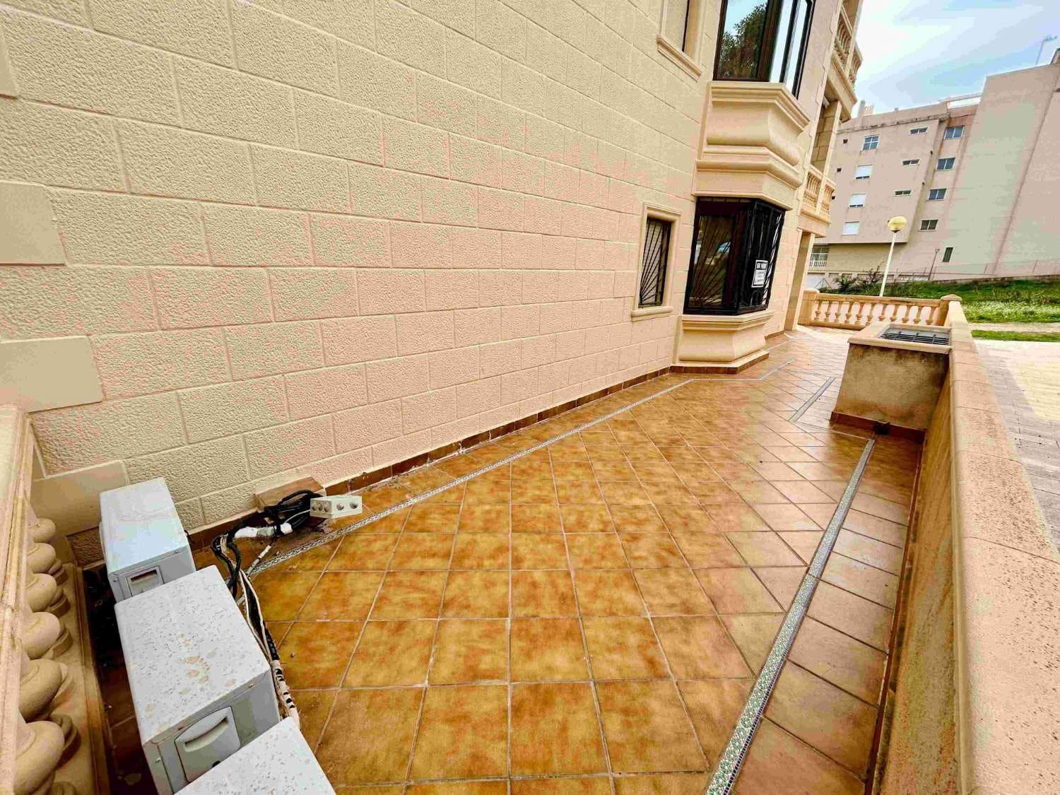 3 makuuhuone Huoneisto myytävänä paikassa Guardamar del Segura - 249 000 € (Ref: 8815586)