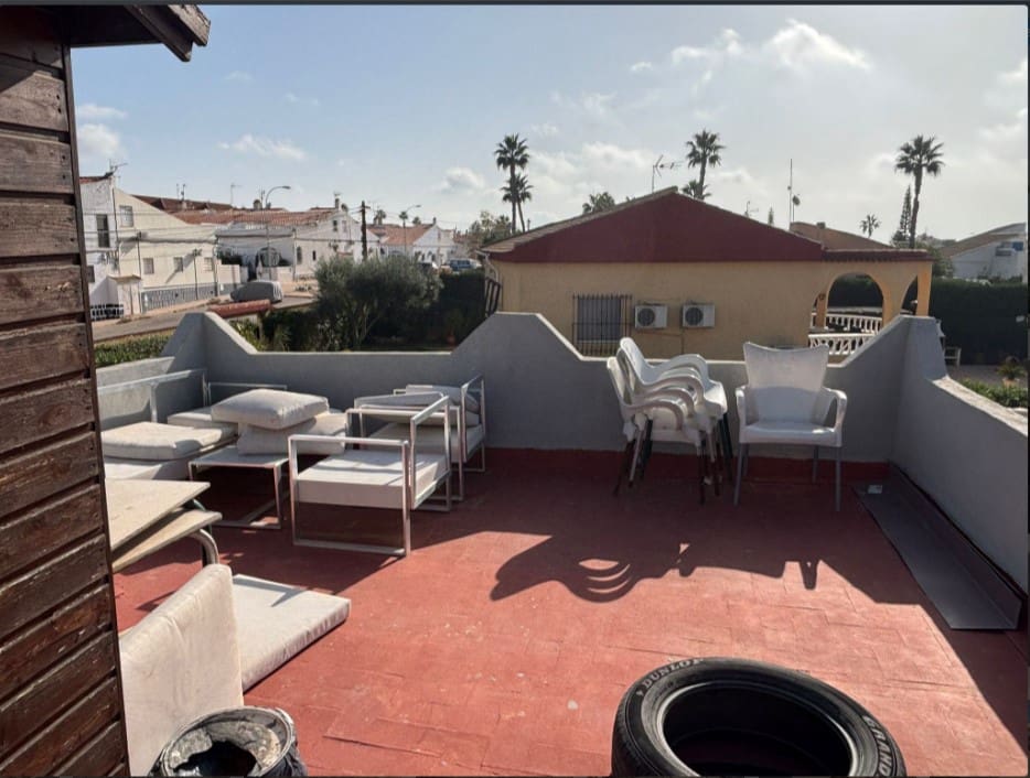 2 soveværelse Villa til salg i Torrevieja med swimmingpool garage - € 360.000 (Ref: 8817232)