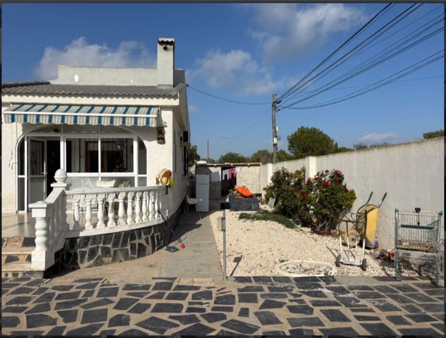 2 soveværelse Villa til salg i Torrevieja med swimmingpool garage - € 360.000 (Ref: 8817232)