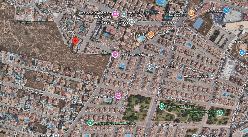 3 makuuhuone Bungalow myytävänä paikassa Torrevieja mukana uima-altaan - 235 000 € (Ref: 8821945)