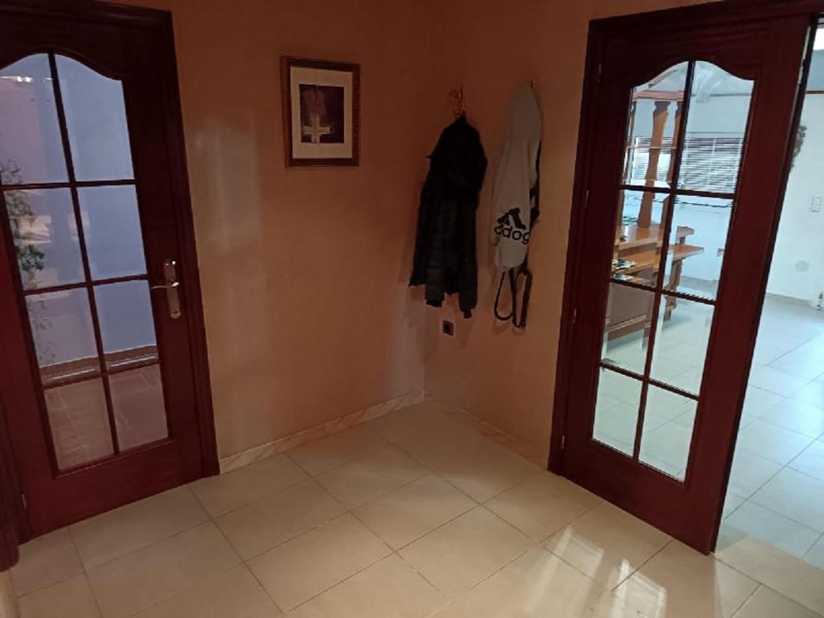 5 soveværelse Villa til salg i Torrevieja med swimmingpool - € 441.000 (Ref: 8824834)