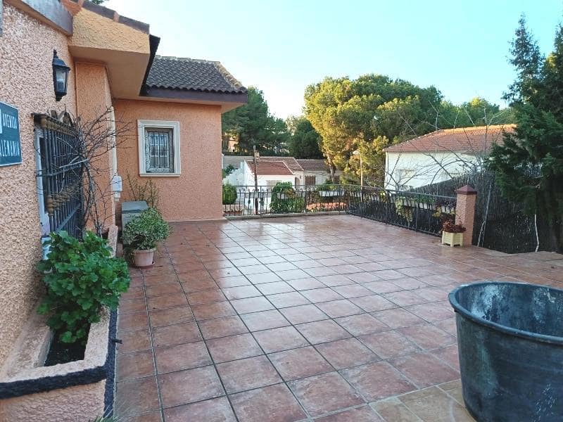 5 soveværelse Villa til salg i Torrevieja med swimmingpool - € 441.000 (Ref: 8824834)