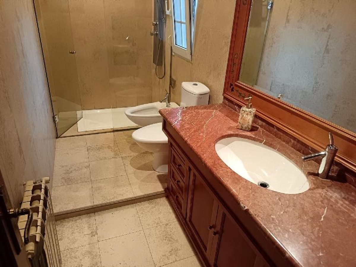 5 soveværelse Villa til salg i Torrevieja med swimmingpool - € 441.000 (Ref: 8824834)