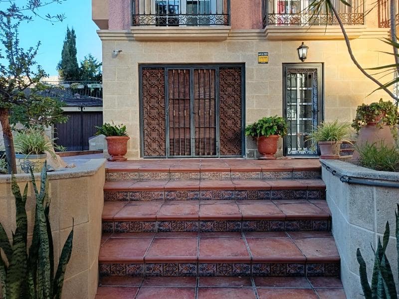 5 soveværelse Villa til salg i Torrevieja med swimmingpool - € 441.000 (Ref: 8824834)