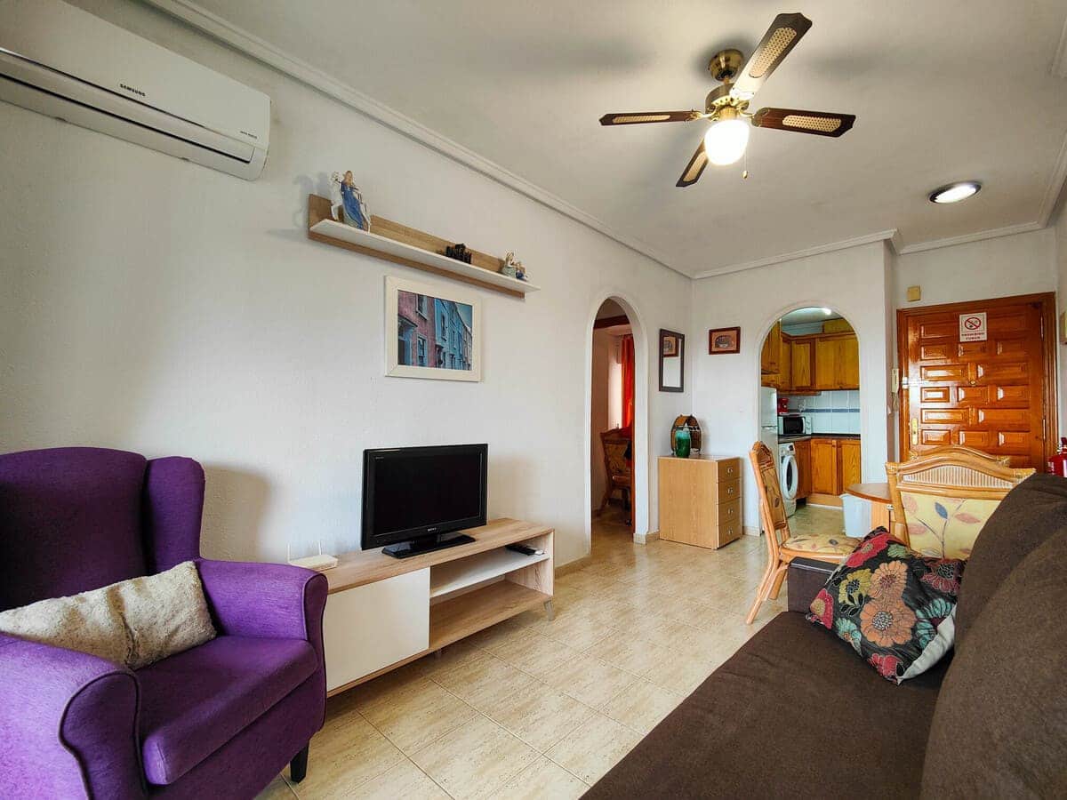 2 slaapkamer Appartement te koop in Torrevieja met zwembad garage - € 143.900 (Ref: 8834201)