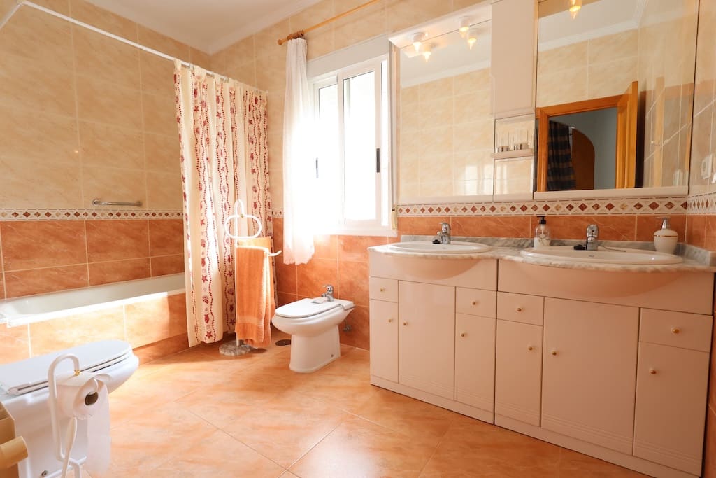 2 camera da letto Villa in vendita in Torrevieja con piscina garage - 260.000 € (Rif: 8851354)