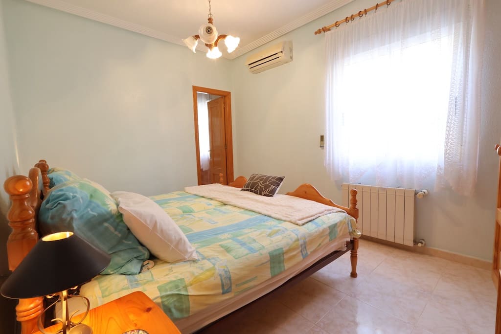2 camera da letto Villa in vendita in Torrevieja con piscina garage - 260.000 € (Rif: 8851354)