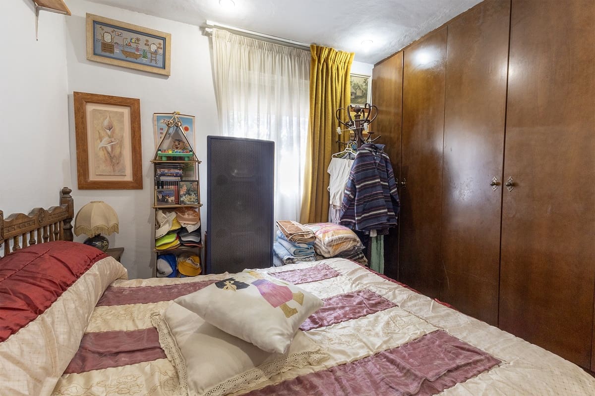 4 bedroom Villa for sale in Orihuela with garage - € 349,969 (Ref: 8896457)