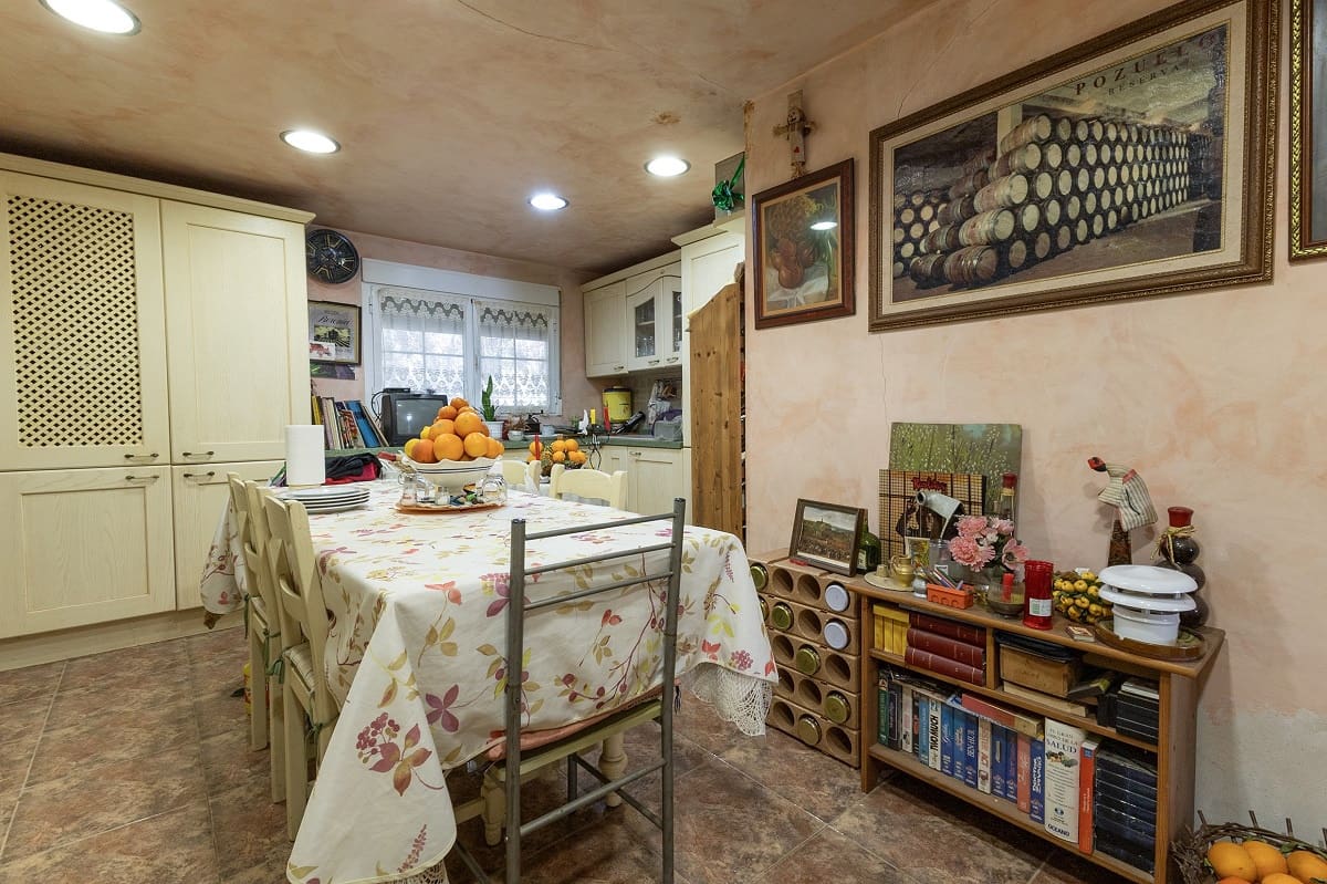 4 bedroom Villa for sale in Orihuela with garage - € 349,969 (Ref: 8896457)