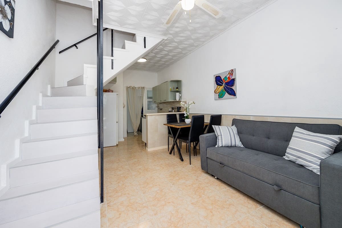 2 chambre Bungalow à vendre à Torrevieja - 132 769 € (Ref: 8910962)