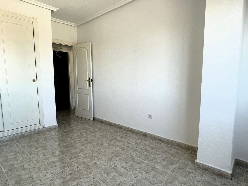 3 chambre Appartement à vendre à San Miguel de Salinas avec piscine garage - 169 990 € (Ref: 8917803)