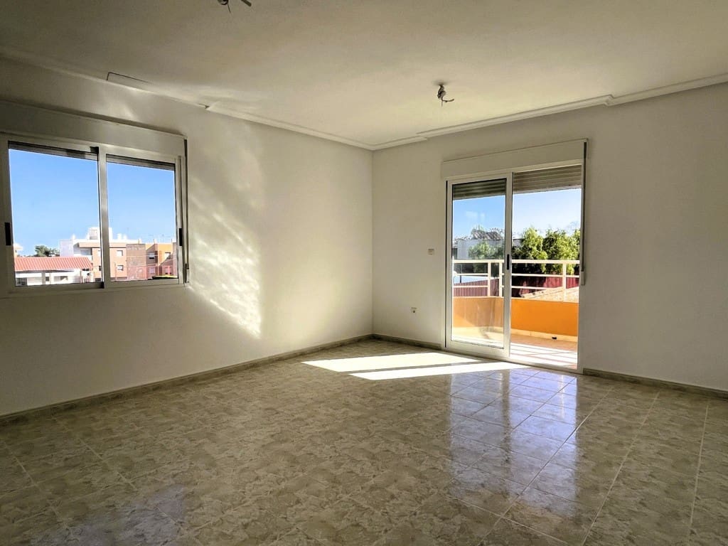 3 chambre Appartement à vendre à San Miguel de Salinas avec piscine garage - 169 990 € (Ref: 8917803)