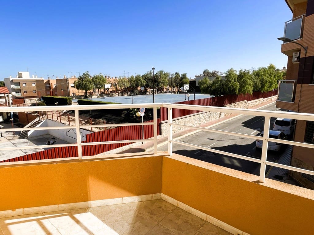 3 chambre Appartement à vendre à San Miguel de Salinas avec piscine garage - 169 990 € (Ref: 8917803)