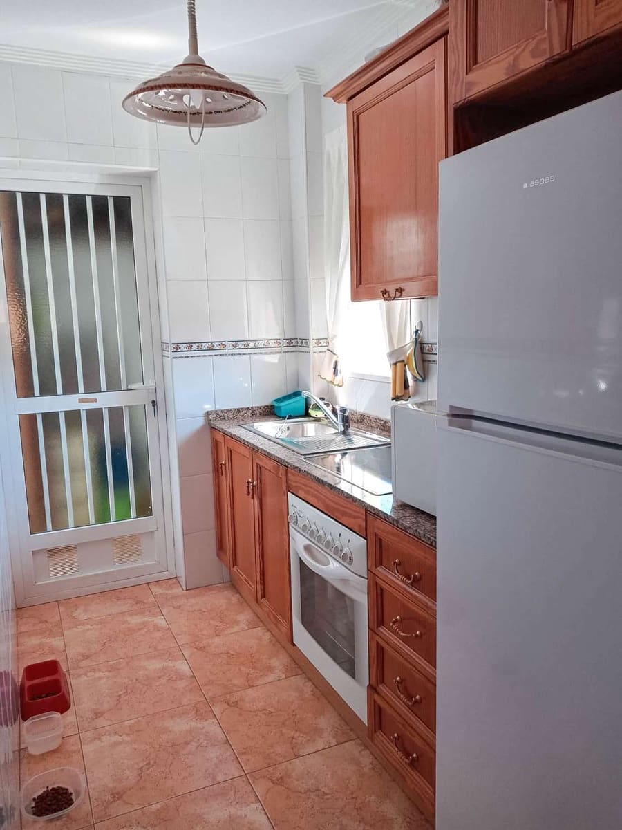 2 soveværelse Lejlighed til salg i Torrevieja med swimmingpool garage - € 165.000 (Ref: 8942740)