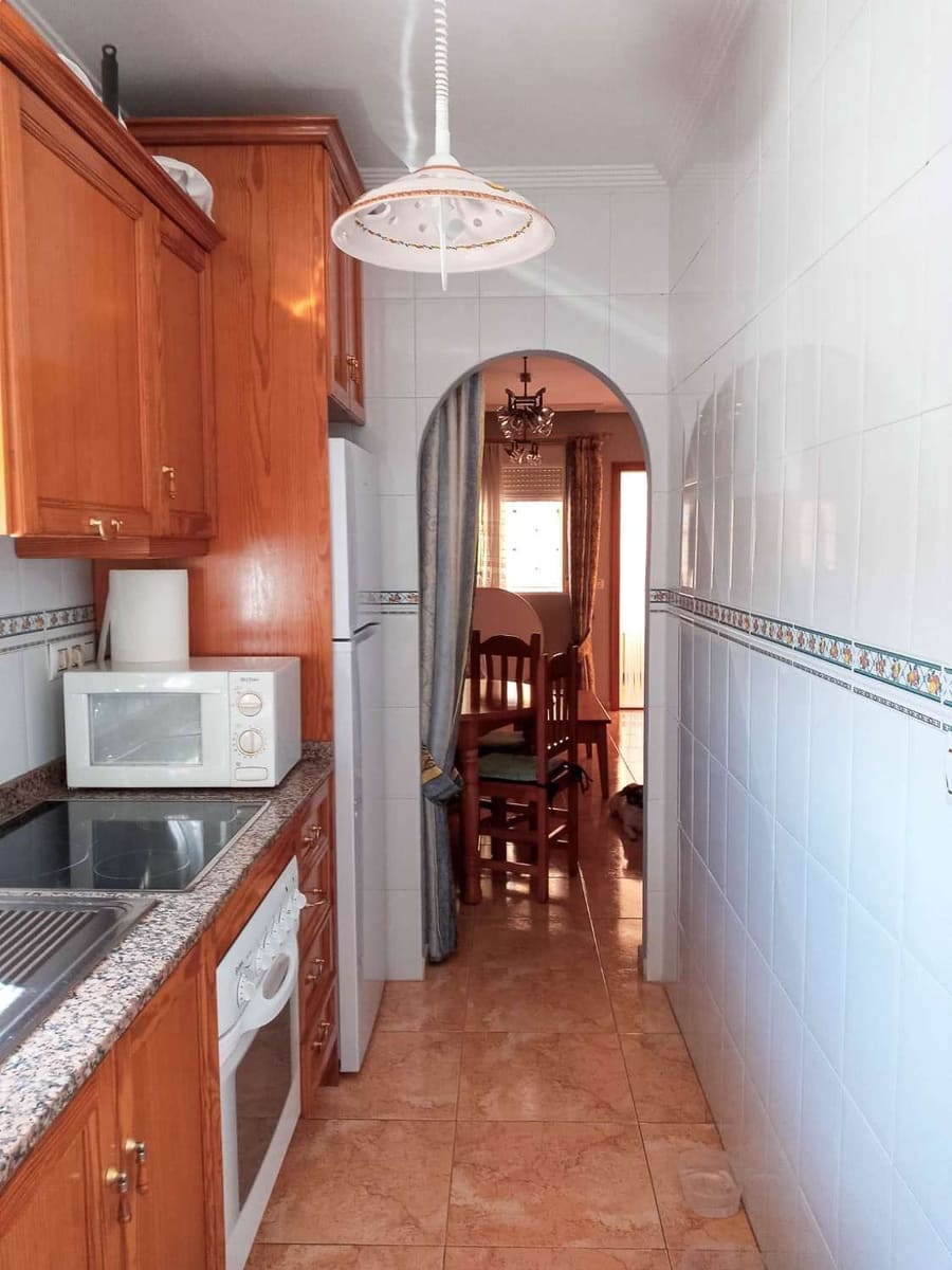 2 soveværelse Lejlighed til salg i Torrevieja med swimmingpool garage - € 165.000 (Ref: 8942740)