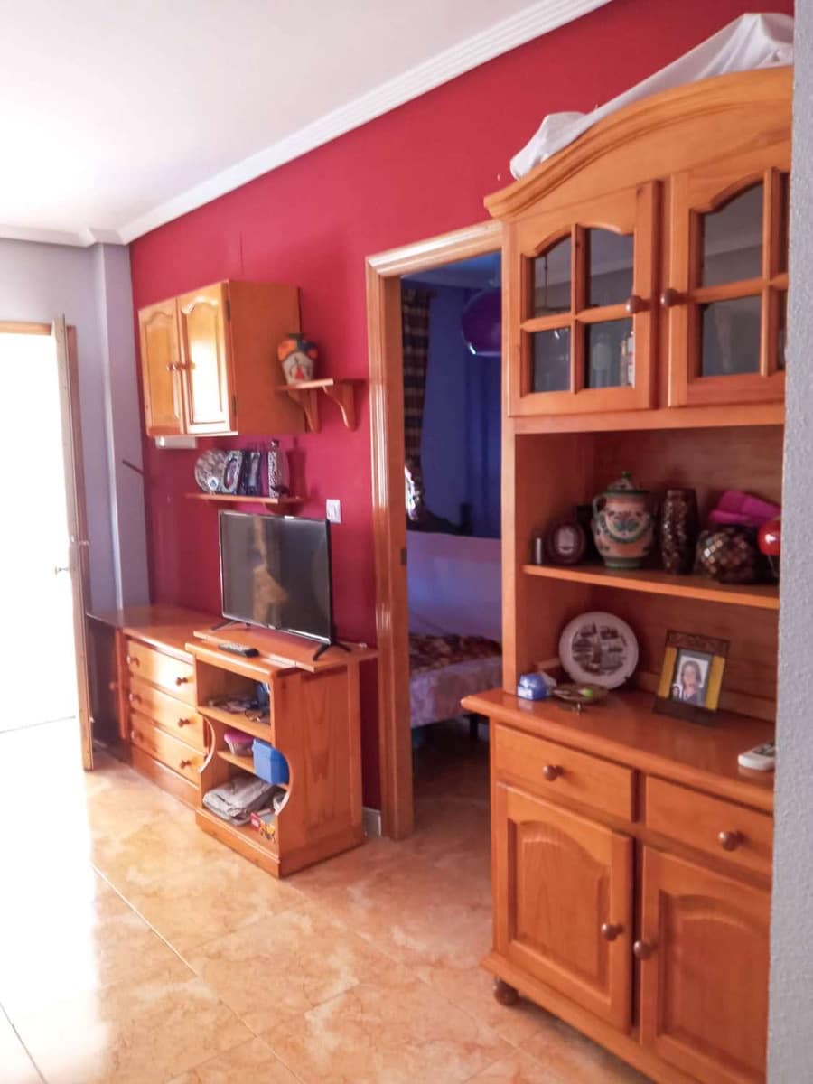 2 soveværelse Lejlighed til salg i Torrevieja med swimmingpool garage - € 165.000 (Ref: 8942740)