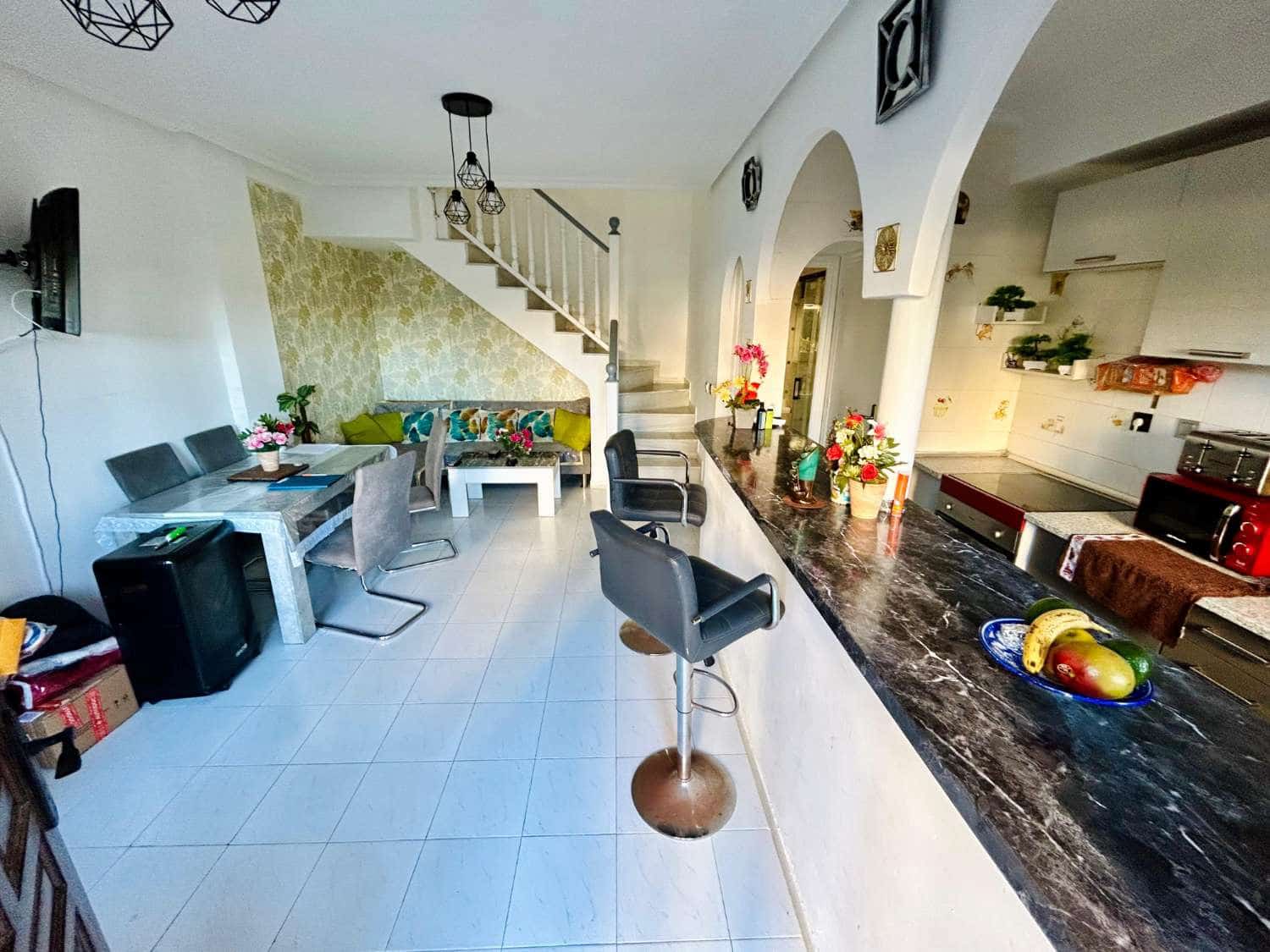 2 bedroom Flat for sale in Torrevieja with pool - € 158,050 (Ref: 8946004)