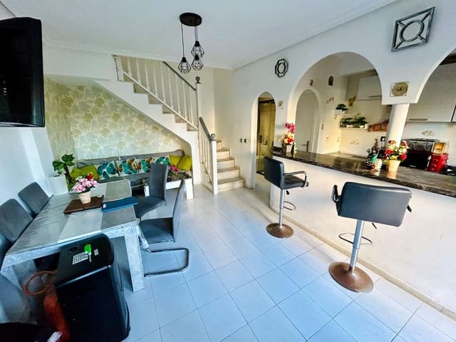 2 soverom Leilighet til salgs i Torrevieja med svømmebasseng - € 156 000 (Ref: 8946004)