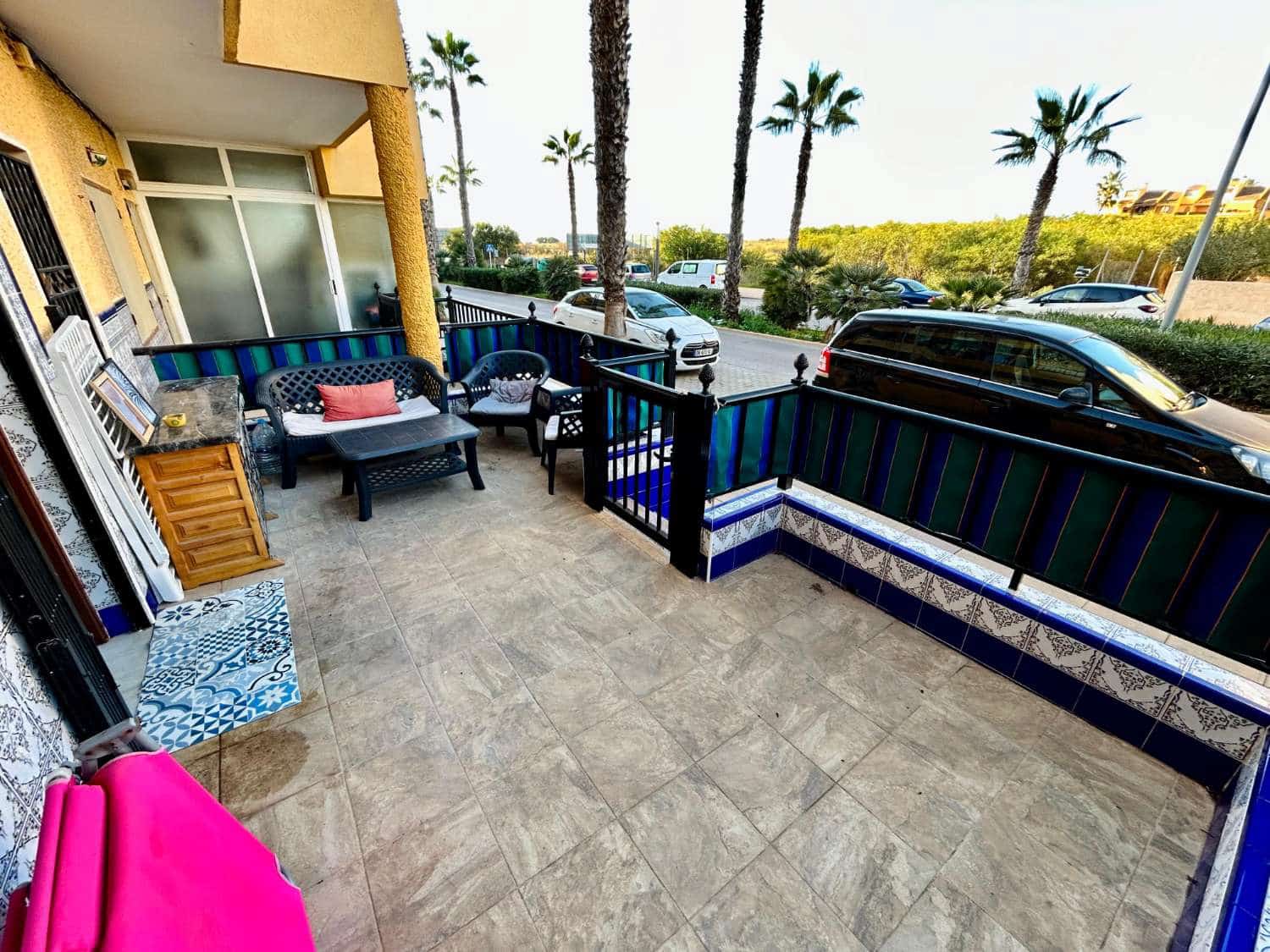 2 bedroom Flat for sale in Torrevieja with pool - € 158,050 (Ref: 8946004)