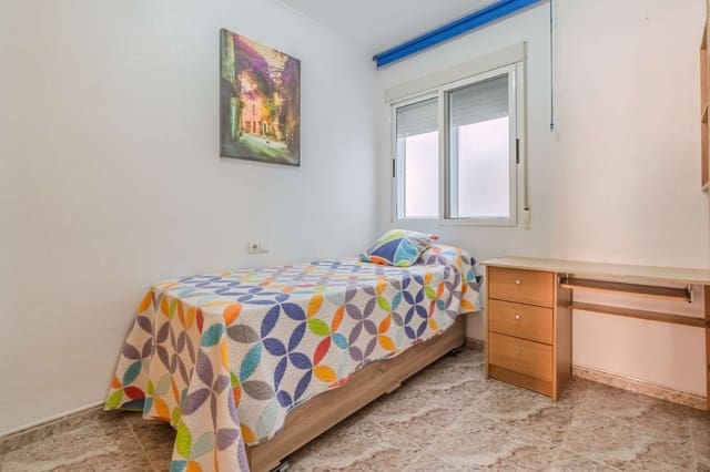 2 soverom Leilighet til salgs i Las Piscinas Naturales, Torrevieja med garasje - € 144 000 (Ref: 8946005)