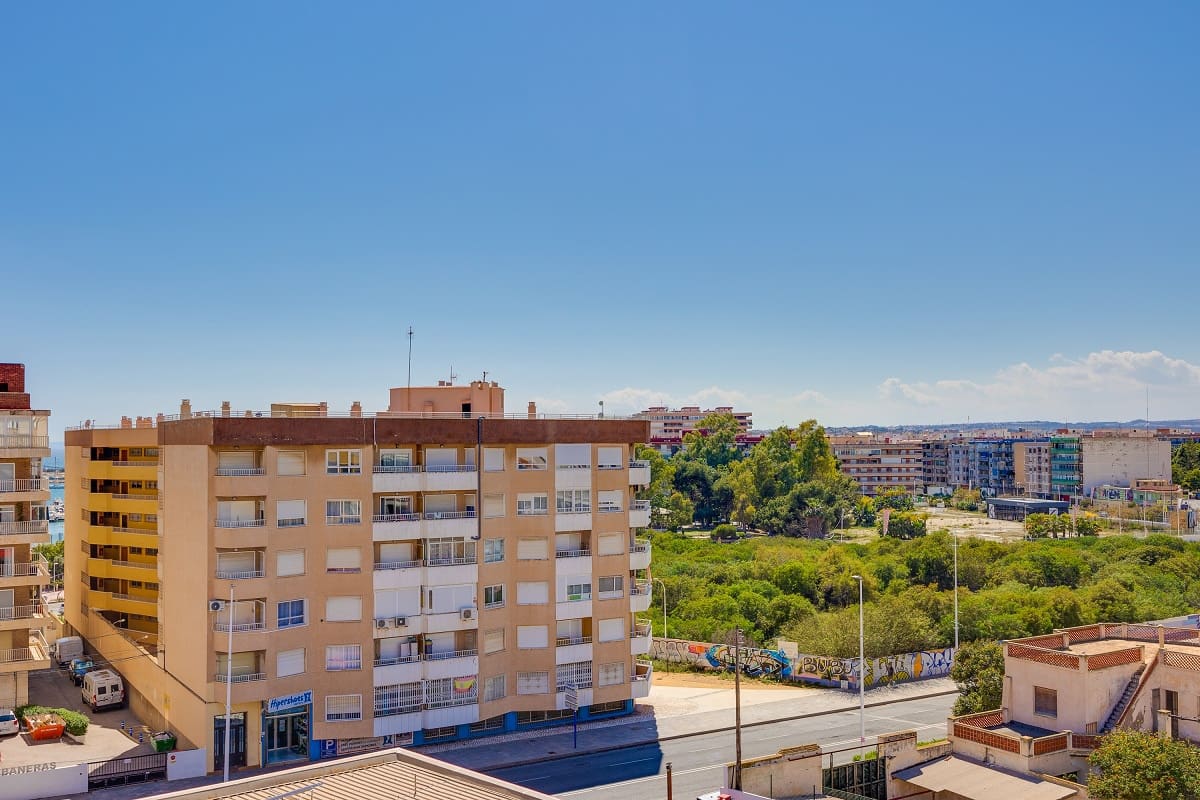 2 soveværelse Lejlighed til salg i Torrevieja - € 145.969 (Ref: 8956953)