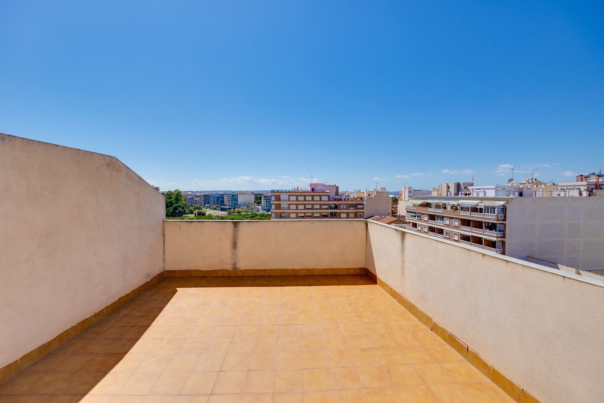 2 soveværelse Lejlighed til salg i Torrevieja - € 145.969 (Ref: 8956953)
