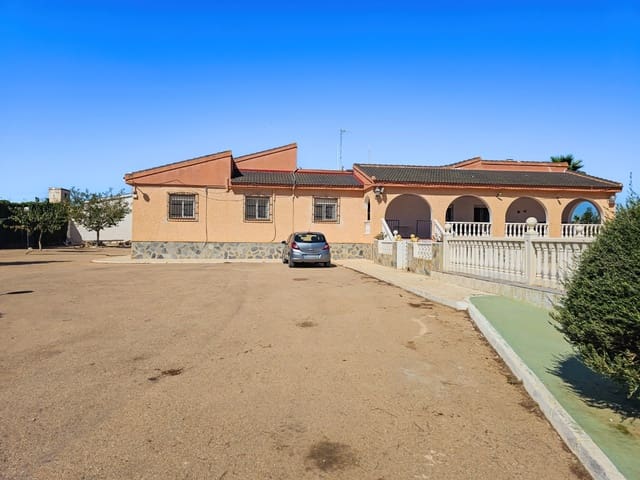 5 soveværelse Finca/Landehus til salg i Algorfa med swimmingpool - € 750.000 (Ref: 8968061)