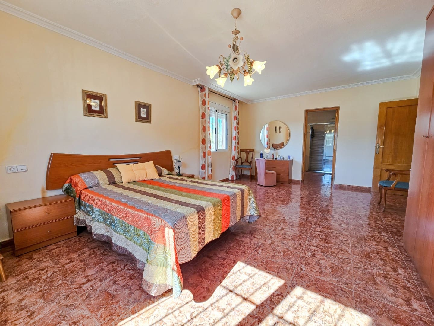 5 soveværelse Finca/Landehus til salg i Algorfa med swimmingpool - € 750.000 (Ref: 8968061)