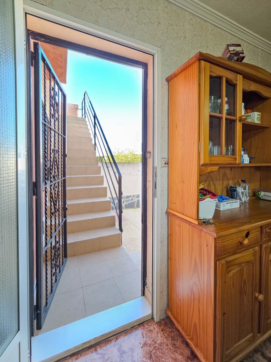 5 soveværelse Finca/Landehus til salg i Algorfa med swimmingpool - € 750.000 (Ref: 8968061)