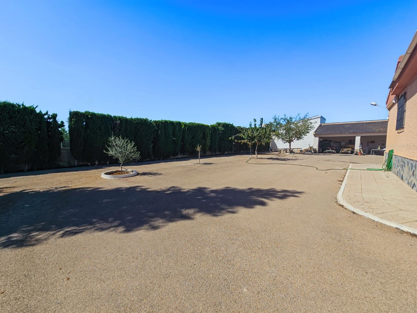 5 soveværelse Finca/Landehus til salg i Algorfa med swimmingpool - € 750.000 (Ref: 8968061)