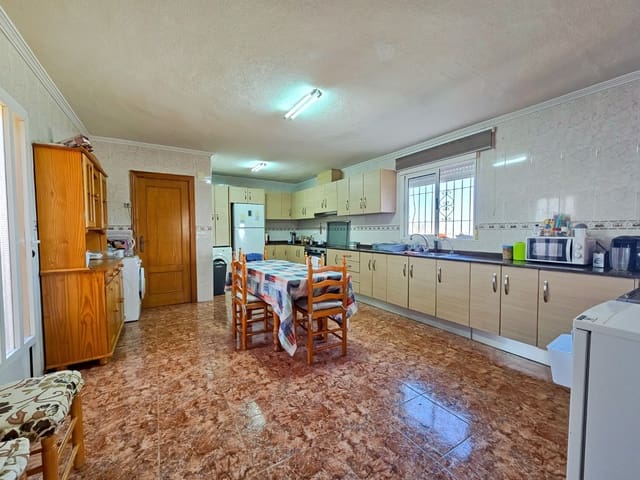 5 soveværelse Finca/Landehus til salg i Algorfa med swimmingpool - € 750.000 (Ref: 8968061)