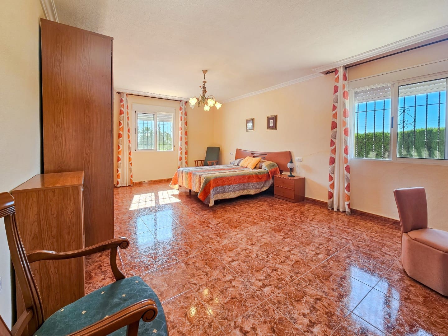 5 soveværelse Finca/Landehus til salg i Algorfa med swimmingpool - € 750.000 (Ref: 8968061)