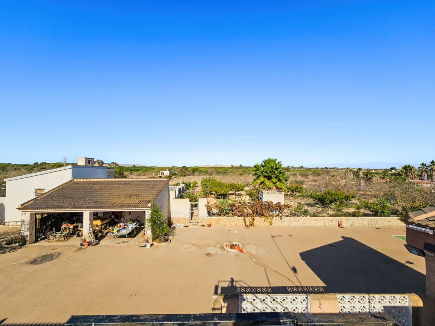 5 soveværelse Finca/Landehus til salg i Algorfa med swimmingpool - € 750.000 (Ref: 8968061)