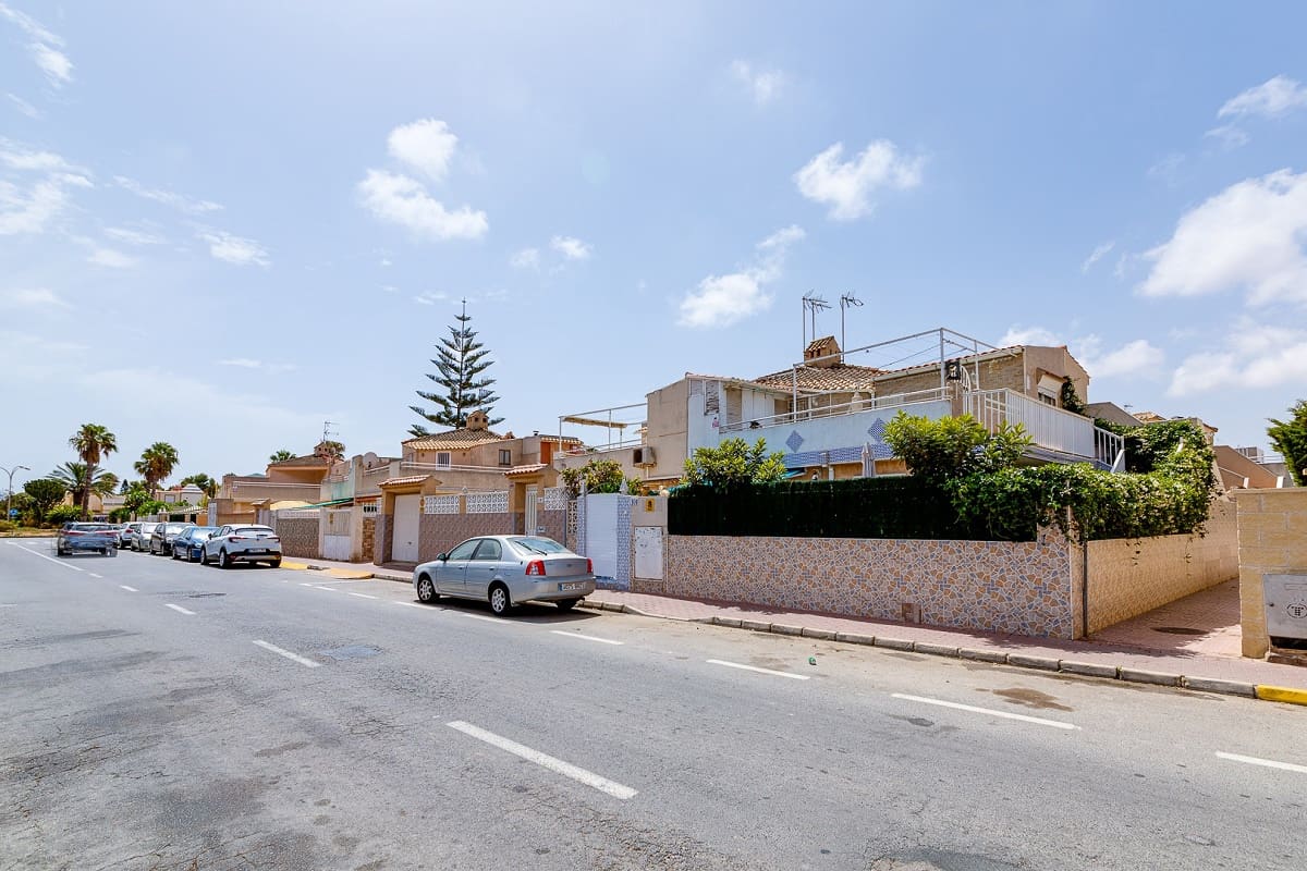4 soveværelse Bungalow til salg i Torrevieja med swimmingpool - € 157.260 (Ref: 8969974)