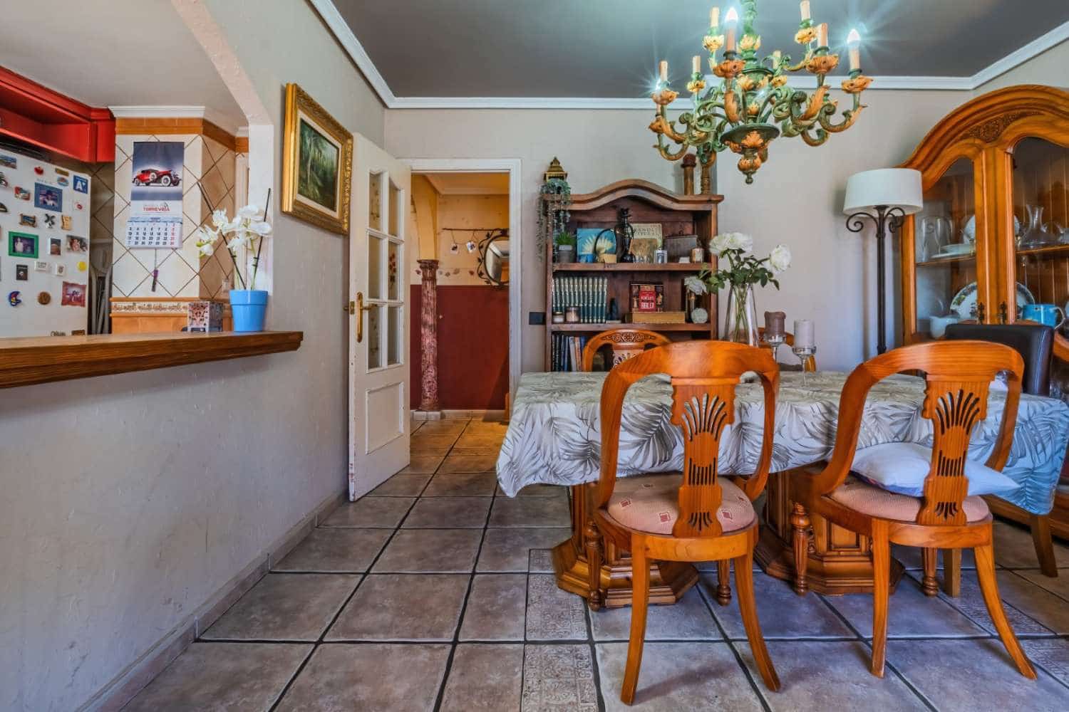 3 makuuhuone Asunto myytävänä paikassa Torrevieja - 215 000 € (Ref: 8969975)