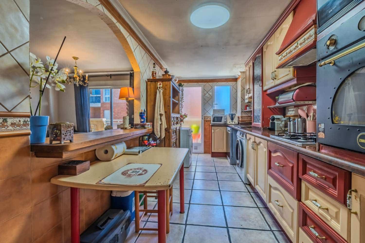 3 makuuhuone Asunto myytävänä paikassa Torrevieja - 215 000 € (Ref: 8969975)