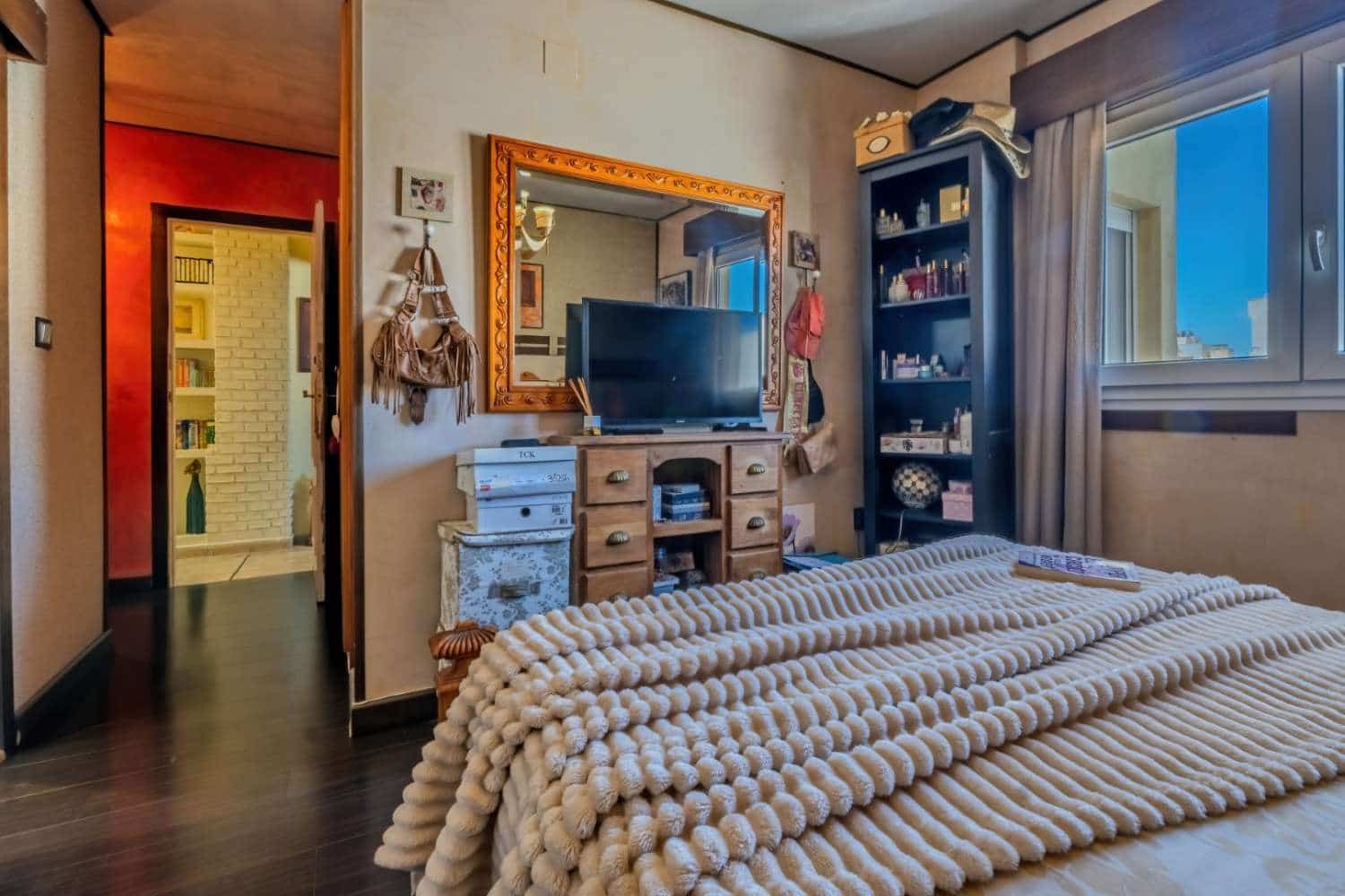 3 makuuhuone Asunto myytävänä paikassa Torrevieja - 215 000 € (Ref: 8969975)