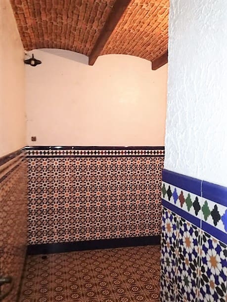 Erhverv til salg i Torrevieja - € 110.000 (Ref: 8982209)