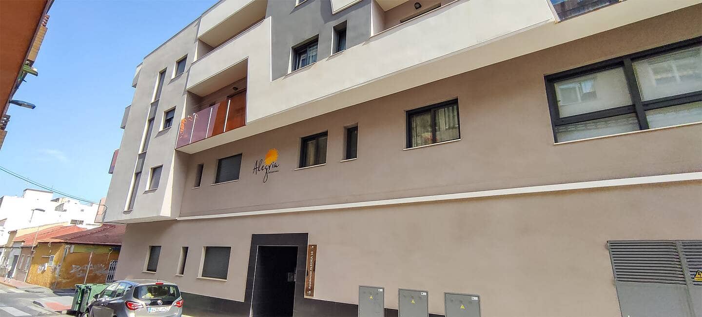 2 soveværelse Lejlighed til salg i Torrevieja med swimmingpool garage - € 275.000 (Ref: 8998544)