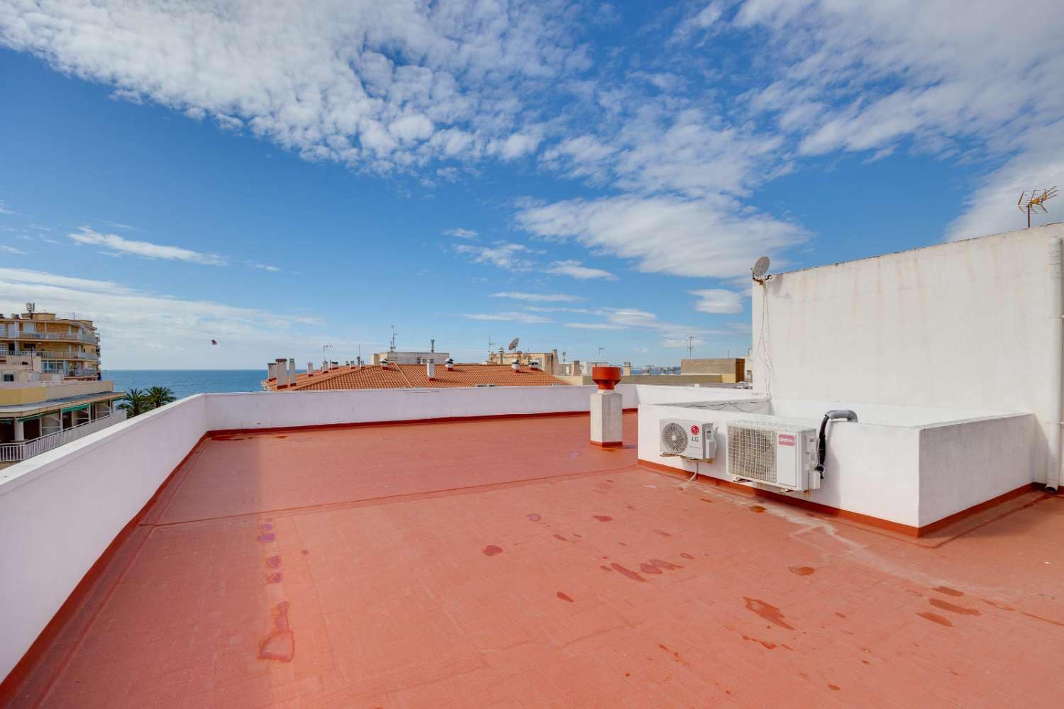 2 makuuhuone Huoneisto myytävänä paikassa Torrevieja - 154 969 € (Ref: 9001061)