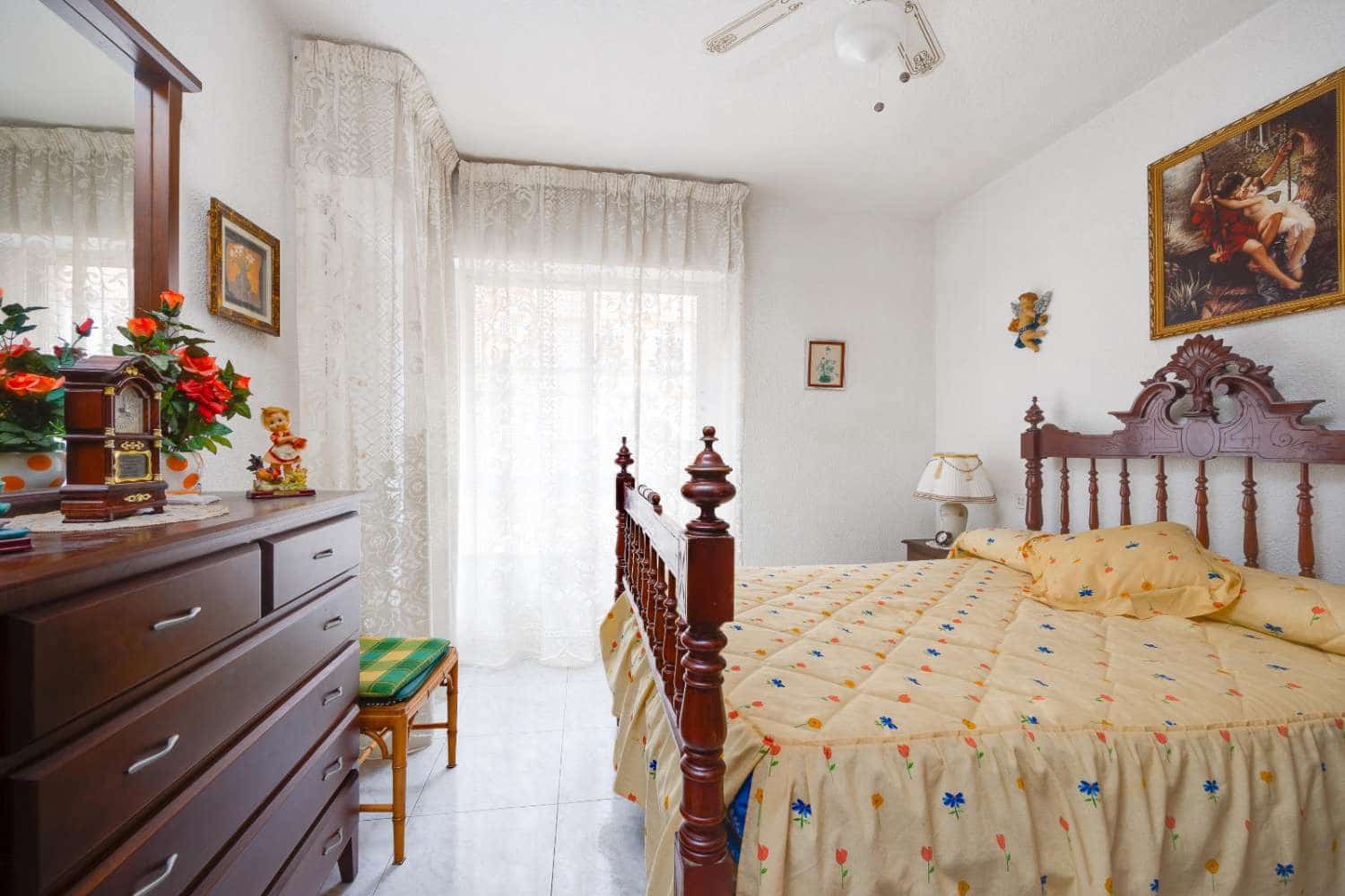 2 makuuhuone Huoneisto myytävänä paikassa Torrevieja - 154 969 € (Ref: 9001061)