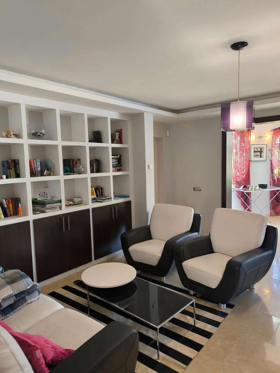 5 soverom Villa til salgs i Torrevieja med svømmebasseng - € 550 000 (Ref: 9010479)