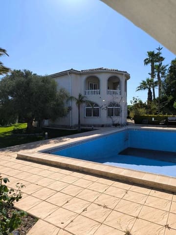 5 soveværelse Villa til salg i El Chaparral, Torrevieja med swimmingpool - € 550.000 (Ref: 9010479)
