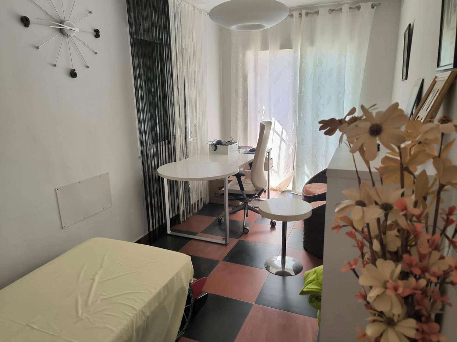 5 soverom Villa til salgs i Torrevieja med svømmebasseng - € 550 000 (Ref: 9010479)