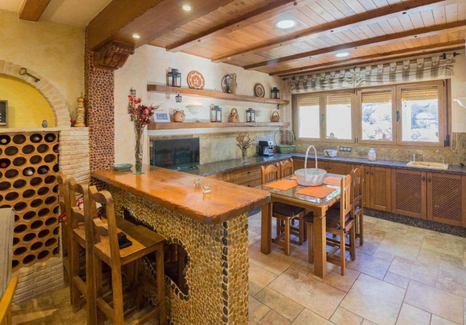 8 soveværelse Villa til salg i Redovan med swimmingpool - € 399.969 (Ref: 9023499)