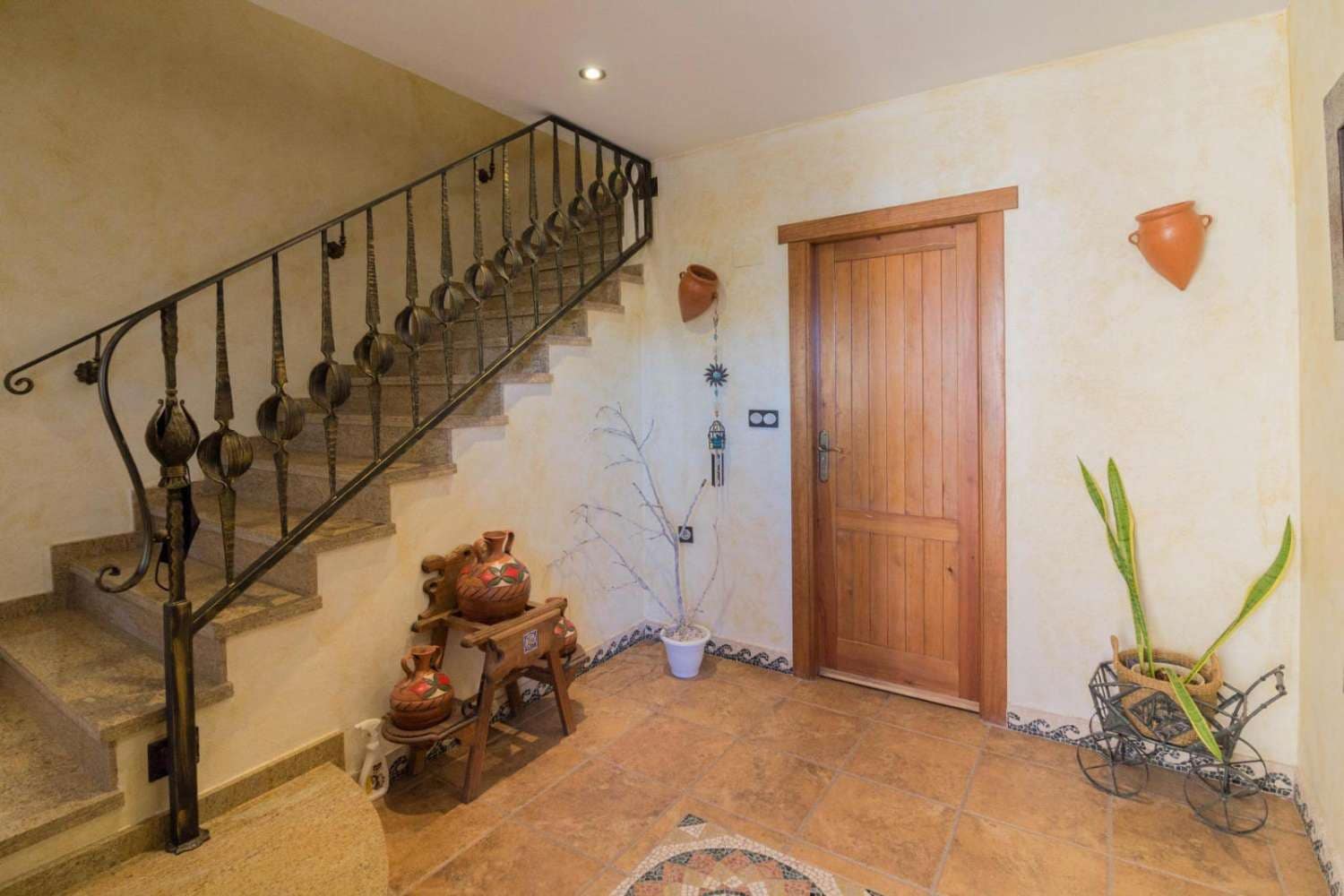 8 soveværelse Villa til salg i Redovan med swimmingpool - € 399.969 (Ref: 9023499)