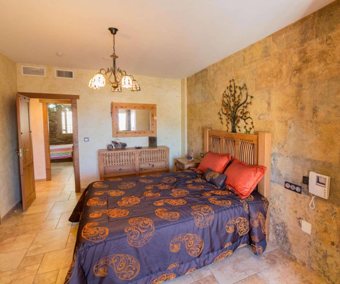 8 soveværelse Villa til salg i Redovan med swimmingpool - € 399.969 (Ref: 9023499)